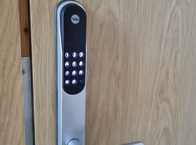 R63 With Terrace Apartamento *